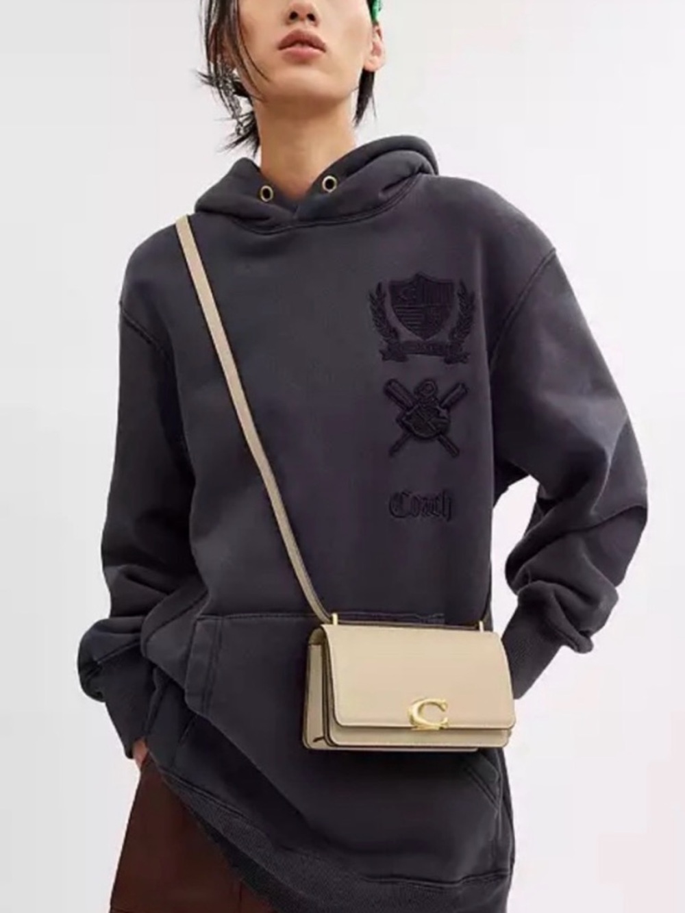 Coach Bandit Crossbody and shoulder bag cream /Gold hardware CV461